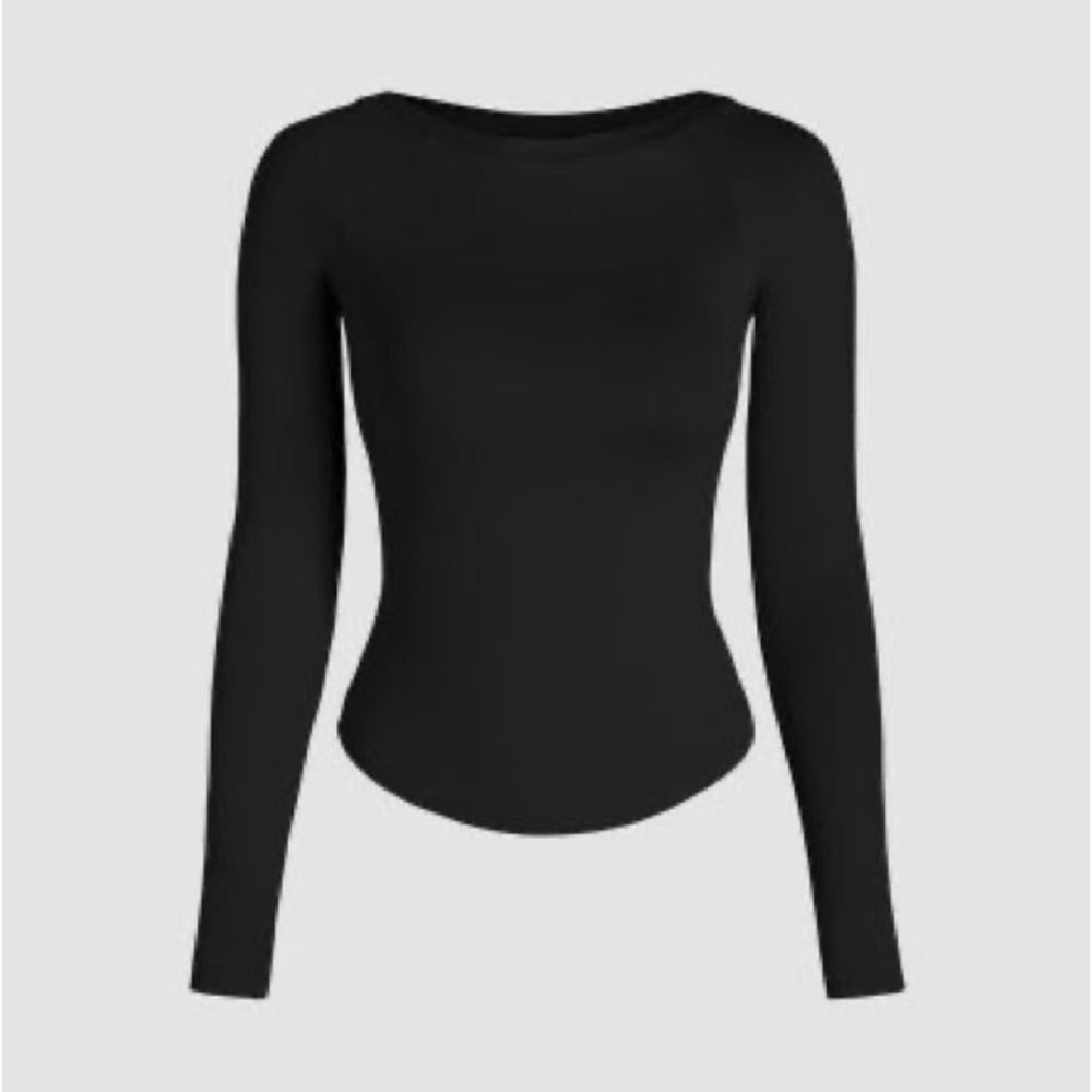 ROUND NECKLINE SOLID LONG SLEEVE TEE
